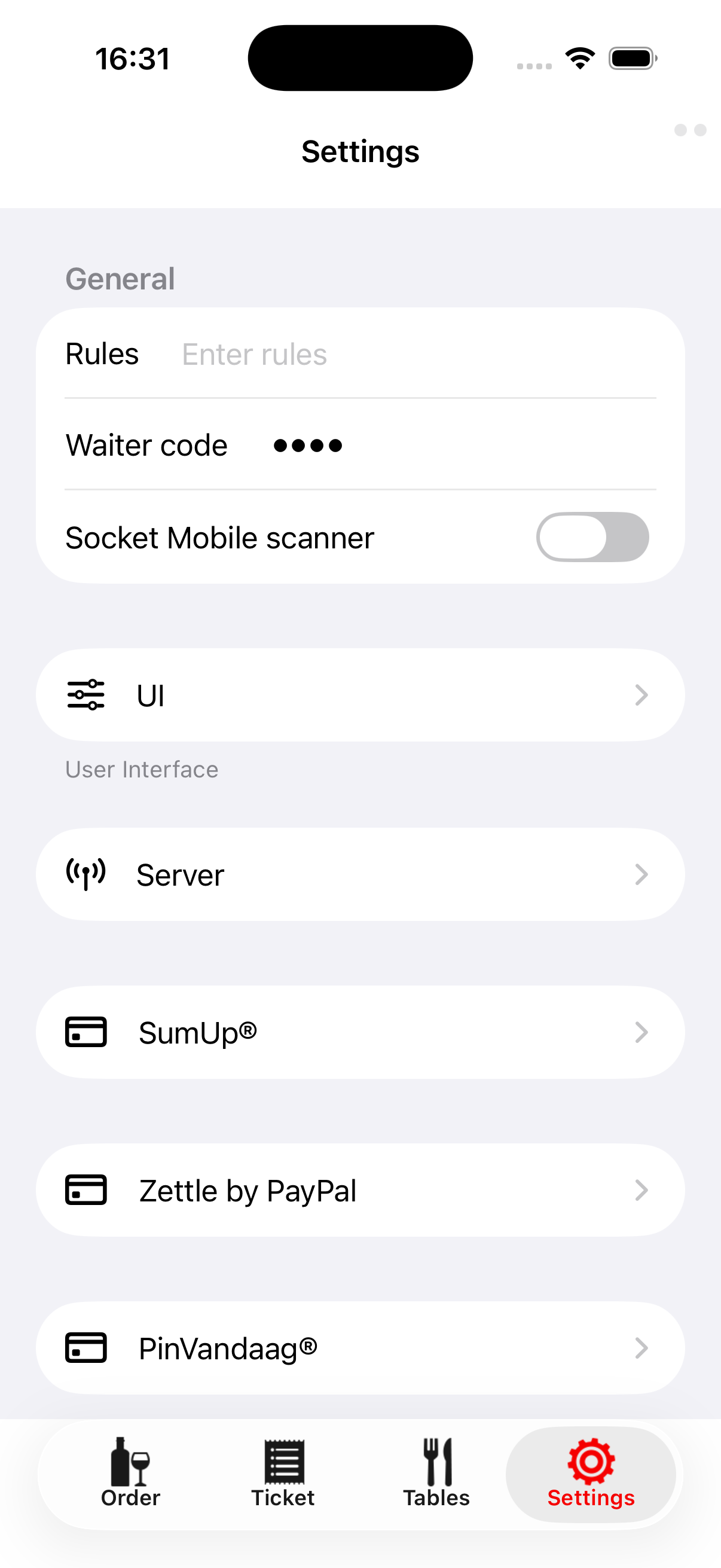 Remote-Einstellungsbildschirm mit UI, Server und Einstellungen für Zahlungsanbieter.
